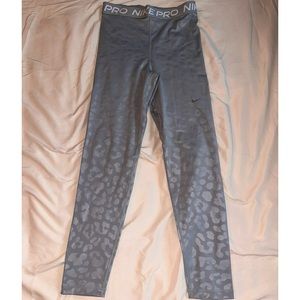 NIKE PRO LEGGINGS